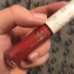 C’est Moi lipgloss shade bliss